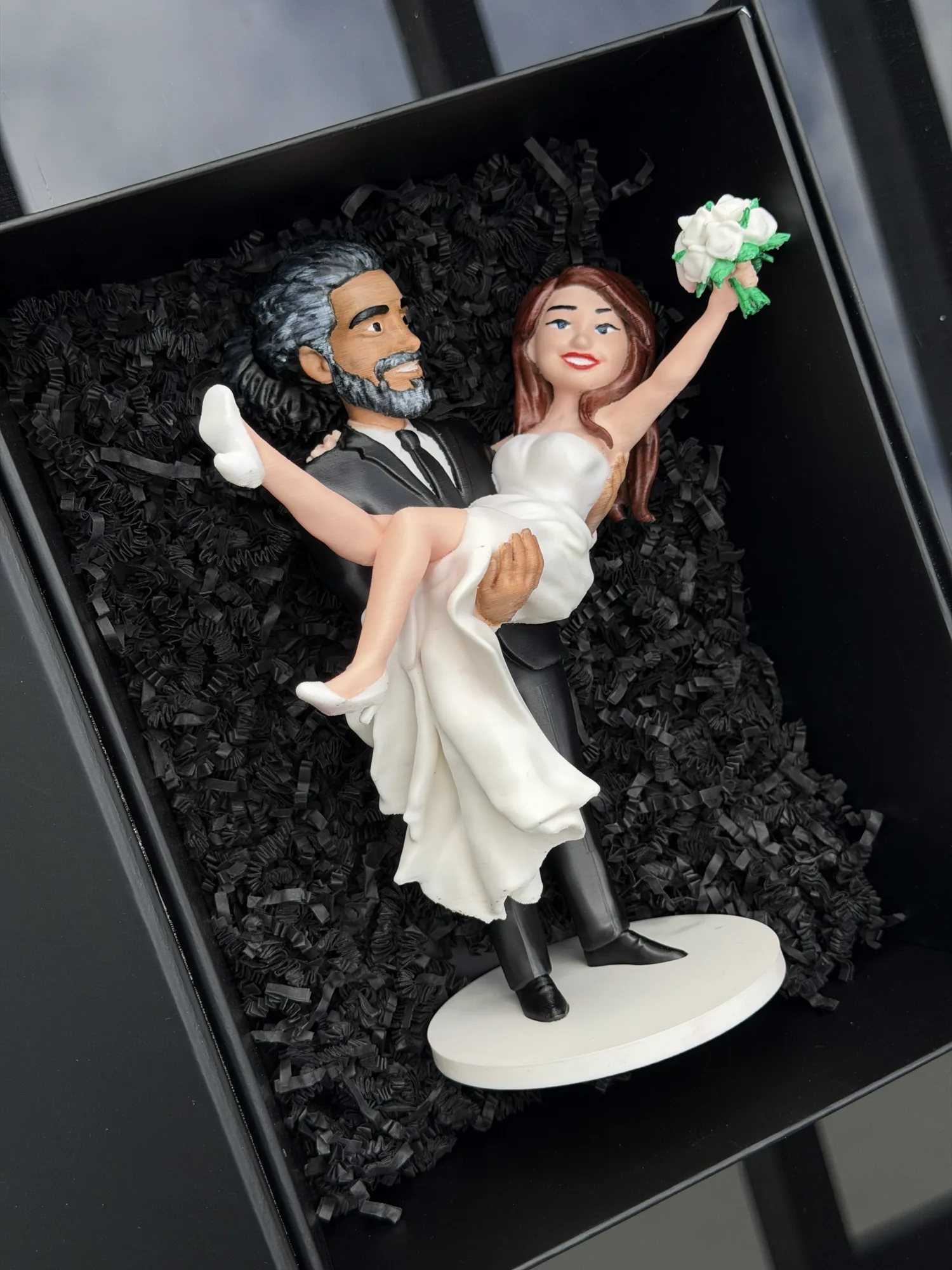 Figurka ślubna 3D pary młodej w pudełku prezentowym - Druk3D Leszno